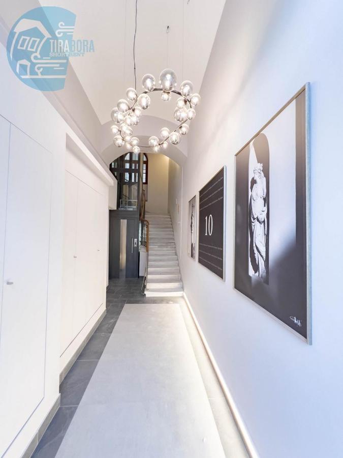 Piazza Della Borsa 3C Tirabora Short Rent Apartment Trieste Ngoại thất bức ảnh