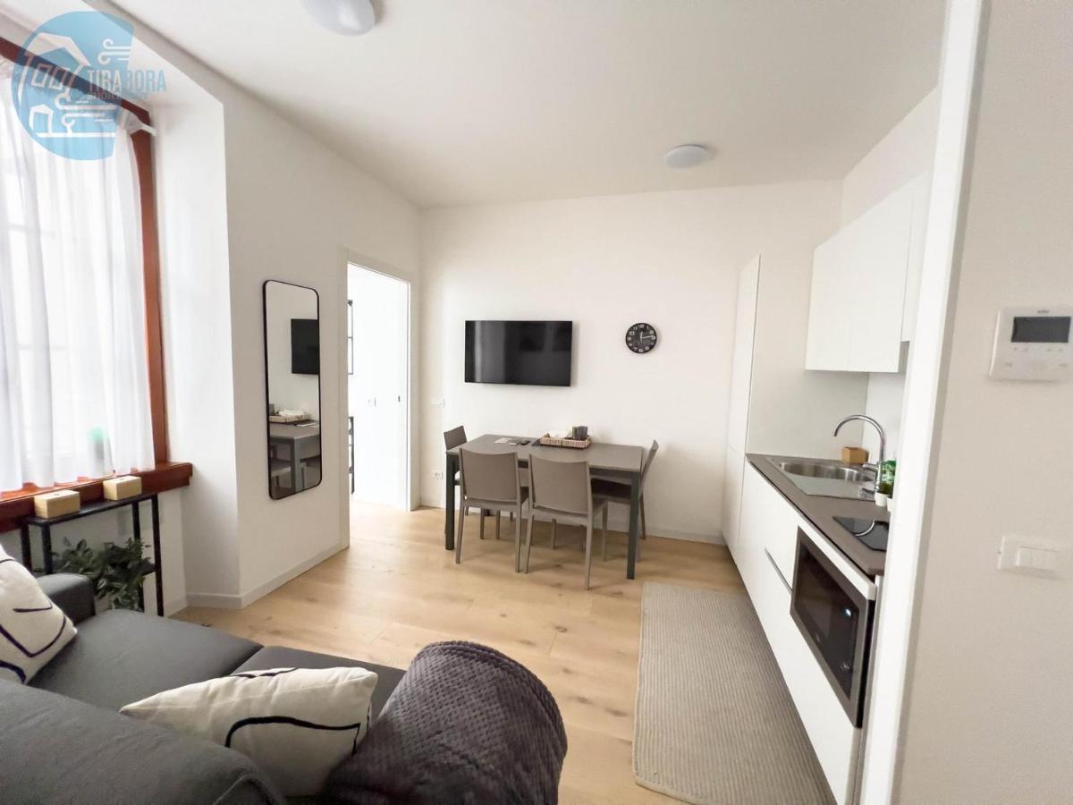 Piazza Della Borsa 3C Tirabora Short Rent Apartment Trieste Ngoại thất bức ảnh