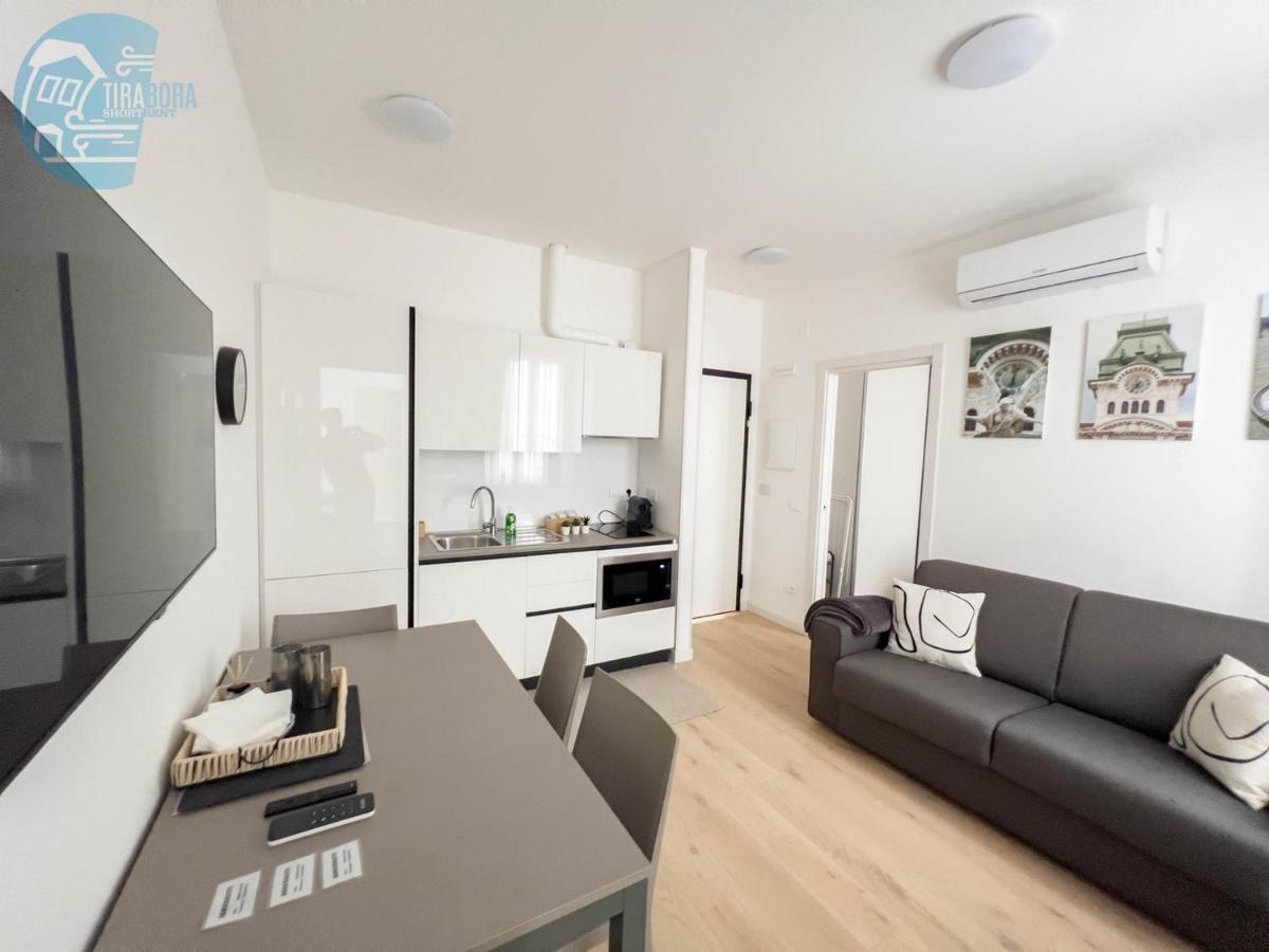 Piazza Della Borsa 3C Tirabora Short Rent Apartment Trieste Ngoại thất bức ảnh